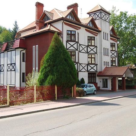 ホテル Familijny Osrodek Wypoczynkowo - Rehabilitacyjny クリニツァ・ズドルイ エクステリア 写真